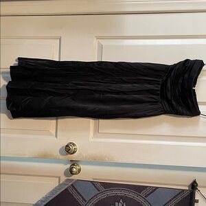 Elegant Black Midi Strapless Dress